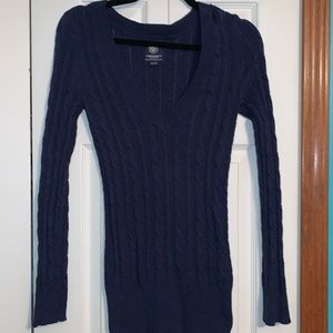 American eagle cable knit sweater